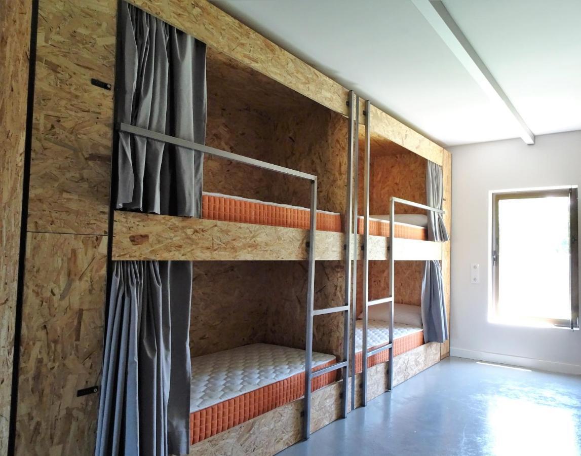 Albergue Santiago 15 Monforte Monforte De Lemos Bagian luar foto